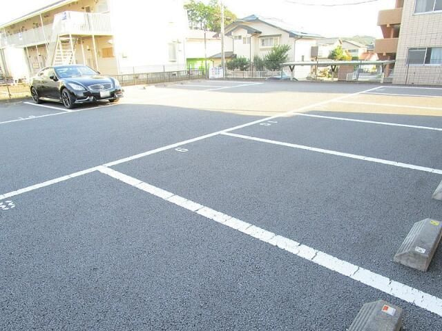 サンラック・Ｋの駐車場