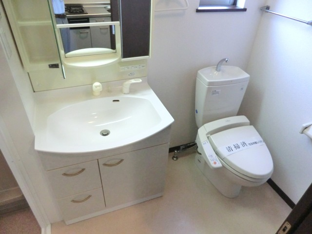 ユグランス北浦和の洗面所|★シャワードレッサー型洗面台付き。パウダールームタイプです★