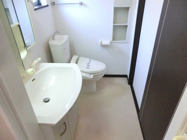 ユグランス北浦和のトイレ|★温水洗浄便座付きです★