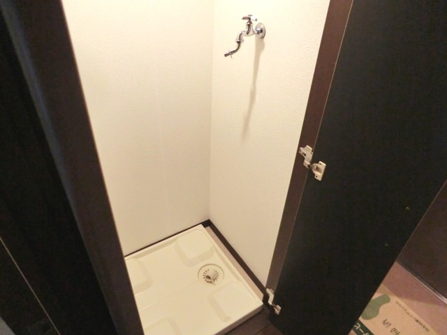 ユグランス北浦和のその他|★格納タイプの室内洗濯機置場あり★