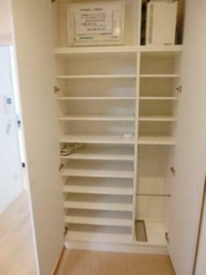 【玄関】 | ガーデン荻窪 | シューズボックス完備。