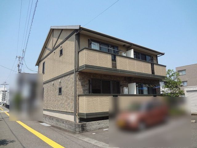 サニーコートA棟の外観