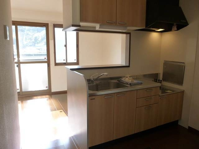 サニーコートA棟のキッチン