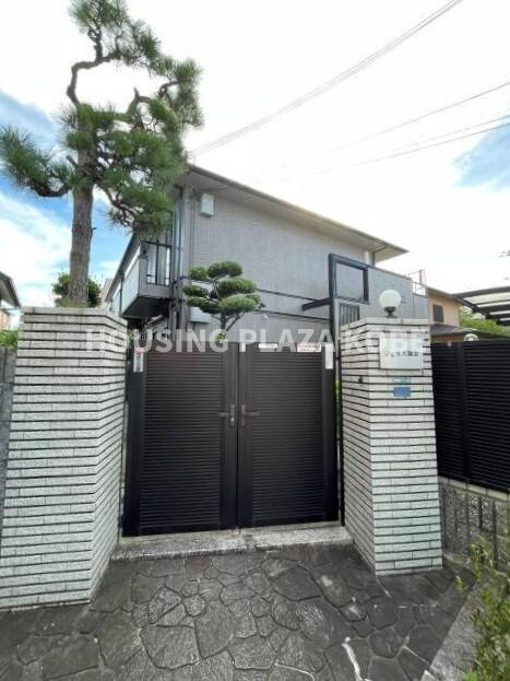 ジュネス離宮の外観