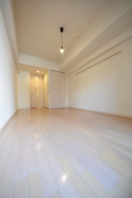 【居間・リビング】 | プレサンス三宮花時計前