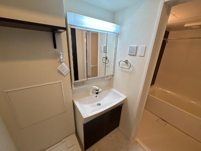 ココソレイユの独立洗面台|洗髪洗面化粧台（イメージ）