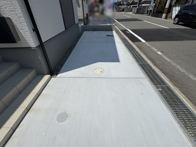 明石市大久保町高丘1丁目新築戸建B号棟の駐車場