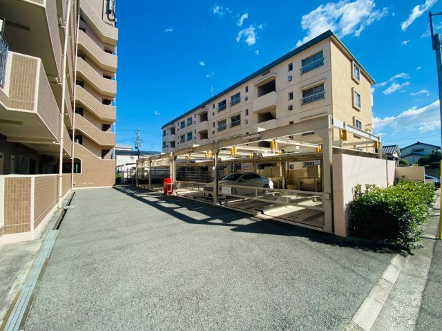 オークヒルズ山口の駐車場|オークヒルズ山口