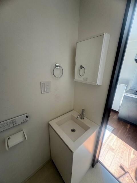 リバティヒルズの独立洗面台