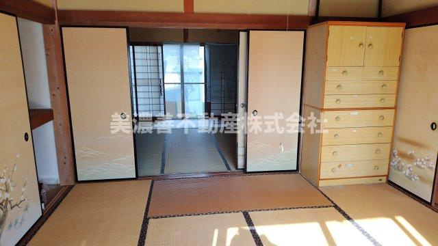 ５８５６１　本巣市曽井中島中古戸建ての和室