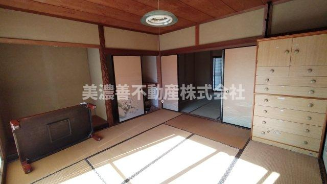 ５８５６１　本巣市曽井中島中古戸建ての和室