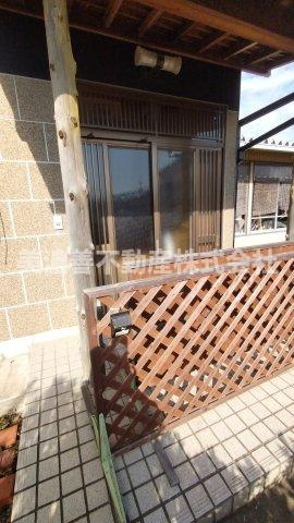 ５８５６１　本巣市曽井中島中古戸建ての玄関