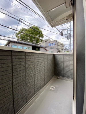 【バルコニー】 | セレスティン三軒茶屋