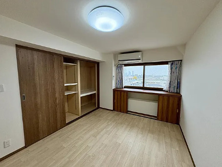 アベニュー等々力５の居間・リビング|6階洋室