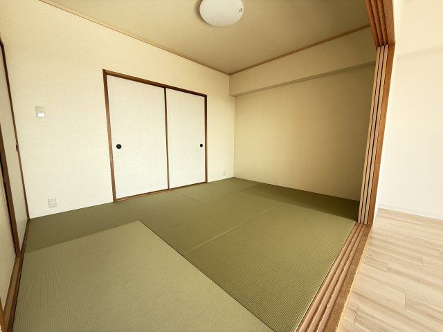 ネクステージ西神中央C棟の和室