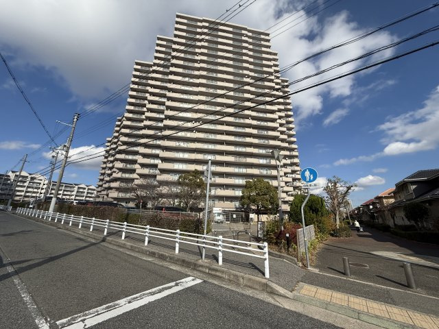 ネクステージ西神中央C棟の外観