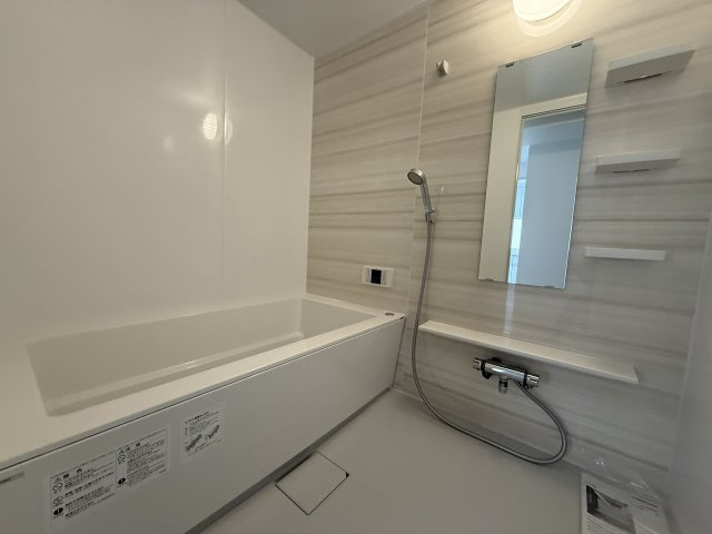 ネクステージ西神中央C棟の浴室