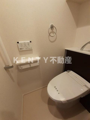 【トイレ】 | ロワモンターニュ | コンパクトで使いやすいトイレです