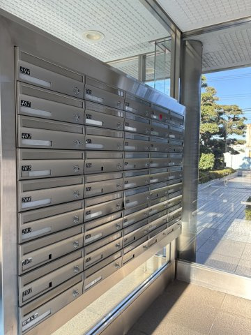 リスティーナくぬぎ山のその他共用部分|メールボックス