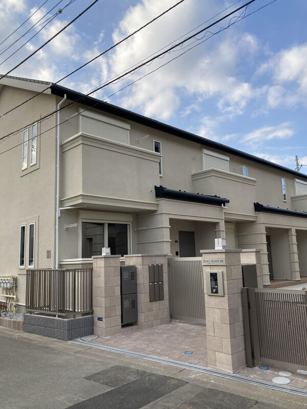 デザインメゾン本町の外観