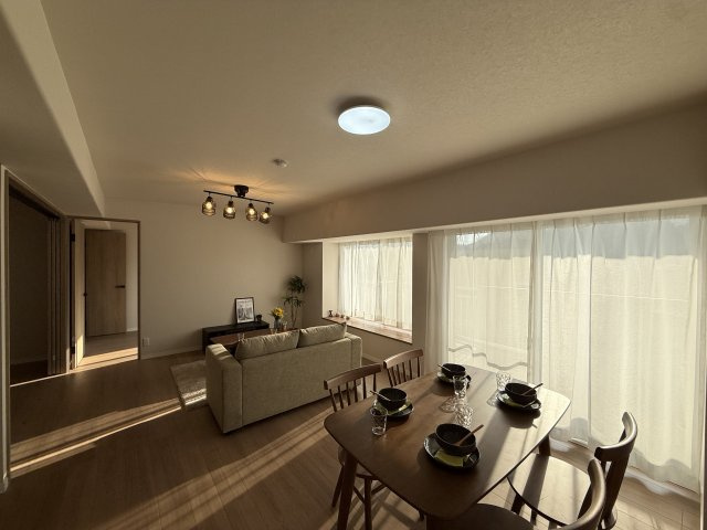 【居間・リビング】ルネ神戸北町Ⅰ 