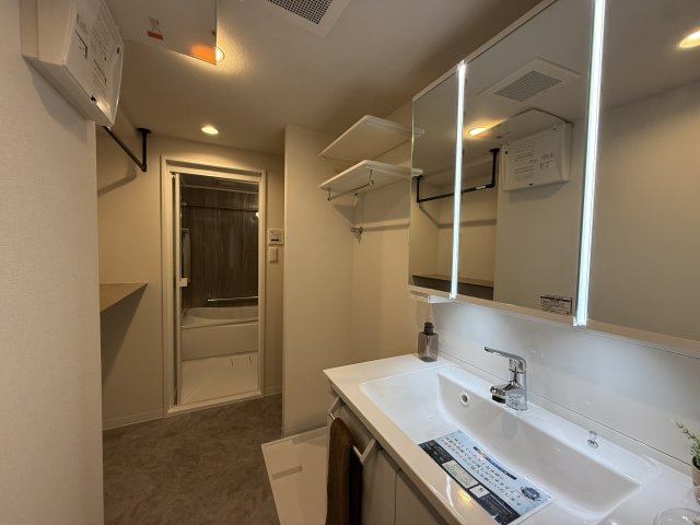 【独立洗面台】ルネ神戸北町Ⅰ 