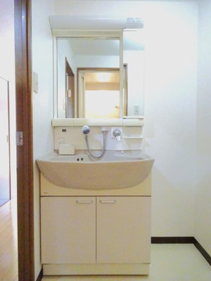 【洗面所】 | レナジア陽東B棟 | ＊イメージです