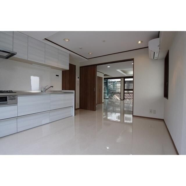 下馬アネックスの居間・リビング