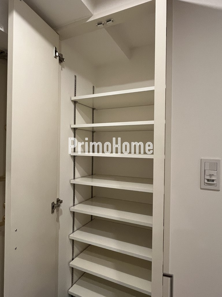 レジディア神田東の収納