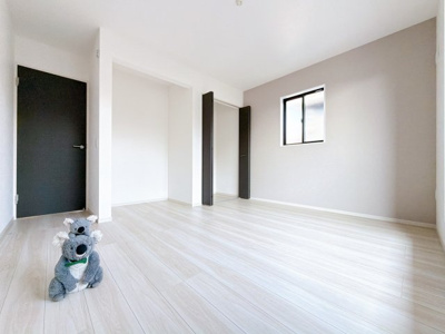 【洋室】 | 伊勢崎市今泉町　新築住宅 | 「どんな家具を置こうかな」とワクワクする。好みのお部屋にしてじぶんだけの部屋でゆったりと寛げます。