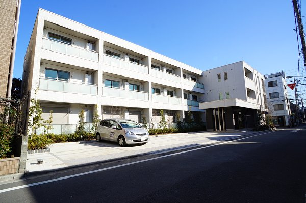 江戸川区平井５丁目の賃貸マンションの外観|西側から外観♪