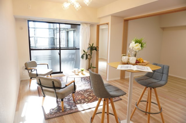 サンリット大袋の居間・リビング