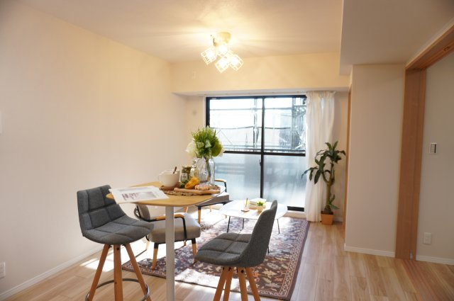 サンリット大袋の居間・リビング