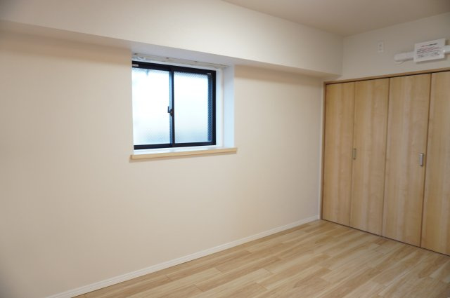 サンリット大袋の洋室|4.8帖