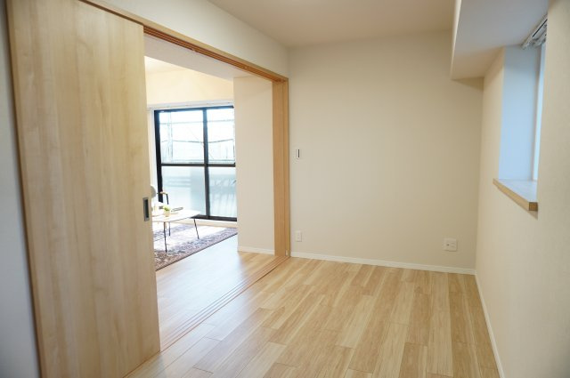 サンリット大袋の洋室