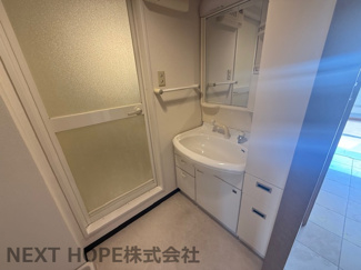 【独立洗面台】 | ソルディオ北武庫之荘 | 洗面化粧台です♪朝の身支度もゆっくりできます！！シャワー水栓で使い勝手も良いです！！