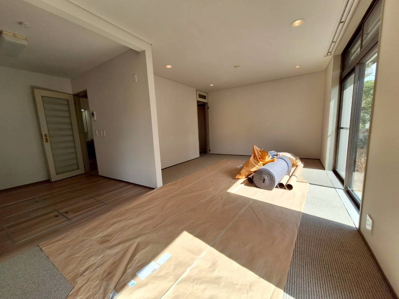 桂台西住宅の居間・リビング