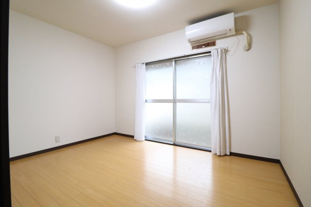 コーポ角野の洋室|別部屋写真