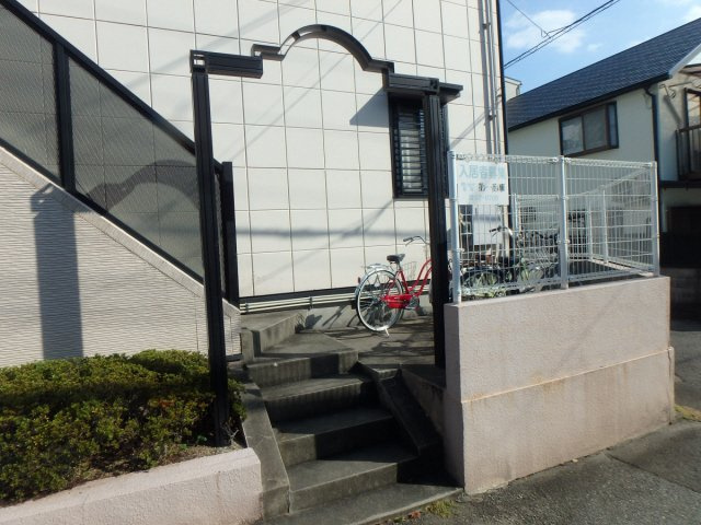 【エントランス】 | プリマベーラ春壱番館 | エントランスです