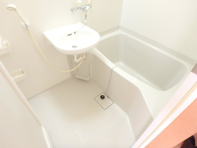 【浴室】 | プリマベーラ春壱番館 | 一日の疲れを癒す浴室