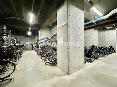 【駐輪場】 | マークス亀戸 | 【自転車置き場】最新の空き状況や費用などの詳細は担当スタッフまでお問い合わせください。