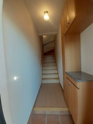 【玄関】 | ゼファー・レジデンス