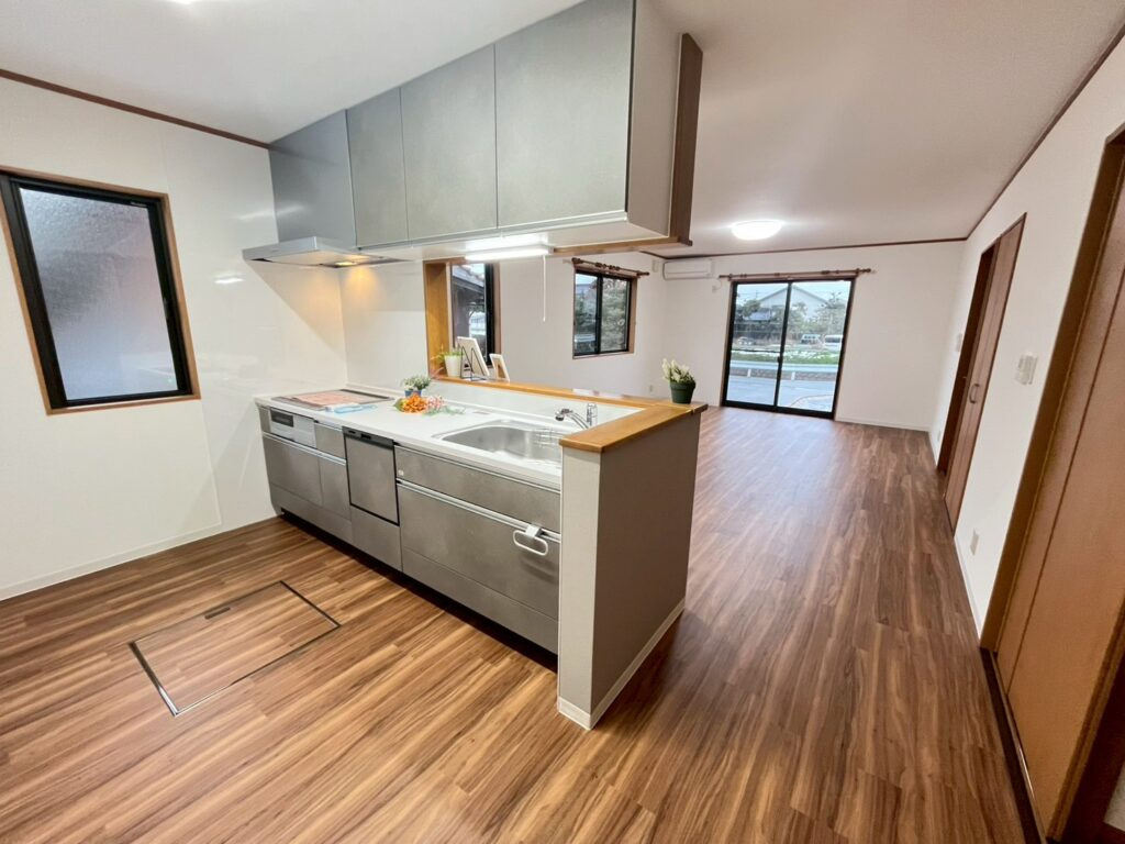 【No.7558】湖山町南1丁目/3LDK/P5台可/リフォーム済のキッチン|新品交換いたしました。