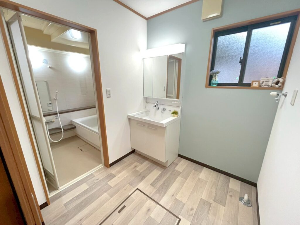 【No.7558】湖山町南1丁目/3LDK/P5台可/リフォーム済の脱衣所|脱衣・洗面所です。