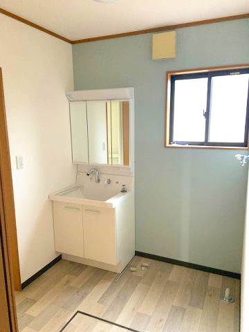 【No.7558】湖山町南1丁目/3LDK/P5台可/リフォーム済の洗面所|脱衣・洗面所です。