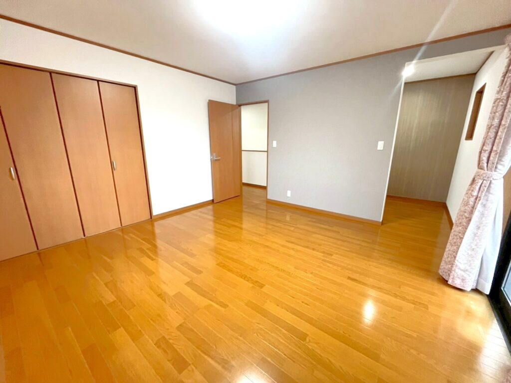 【No.7558】湖山町南1丁目/3LDK/P5台可/リフォーム済の洋室|2F洋室です。