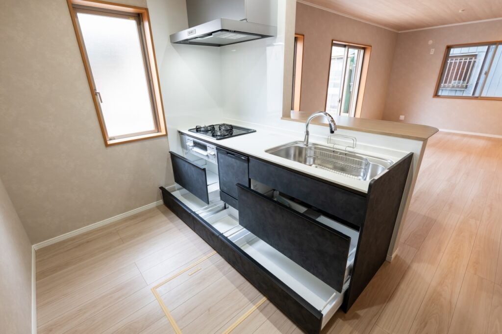 さいたま市大宮区天沼町1丁目　中古一戸建てのキッチン|キッチンでお料理をお楽しみください