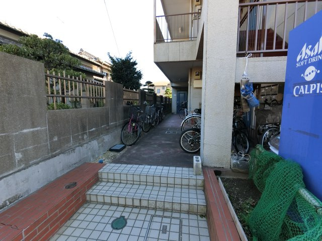 【エントランス】