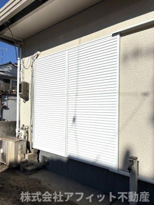 【その他】 | 南町貸戸建て | 雨戸シャッター
