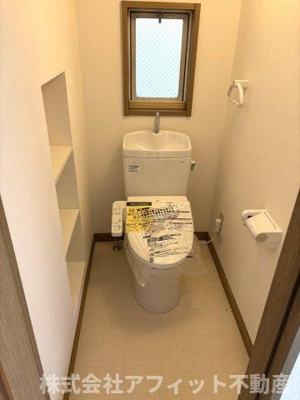 【トイレ】 | 南町貸戸建て | 温水洗浄暖房便座